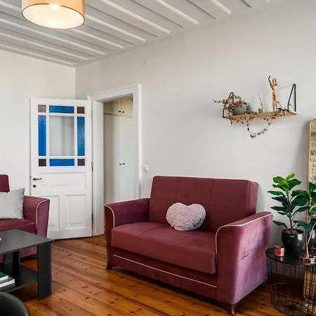 Laval Apartment